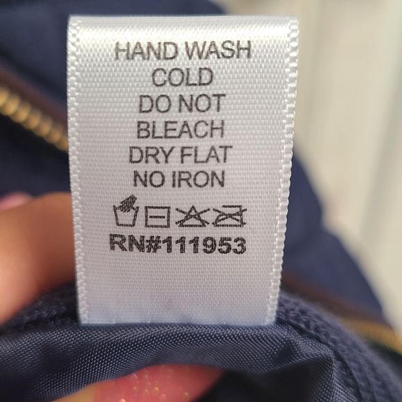 Vest - Picture 6 of 6